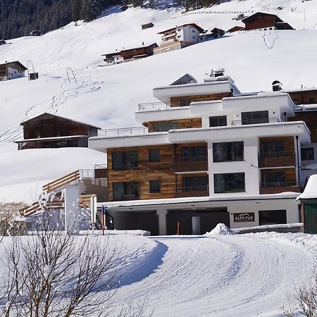 Alps Tux Apartment ภายนอก รูปภาพ