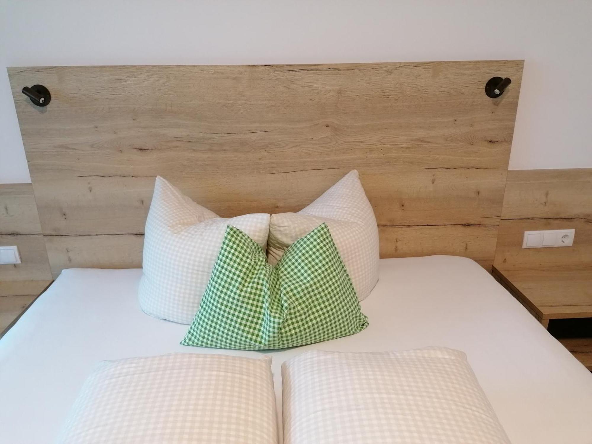 Alps Tux Apartment ภายนอก รูปภาพ